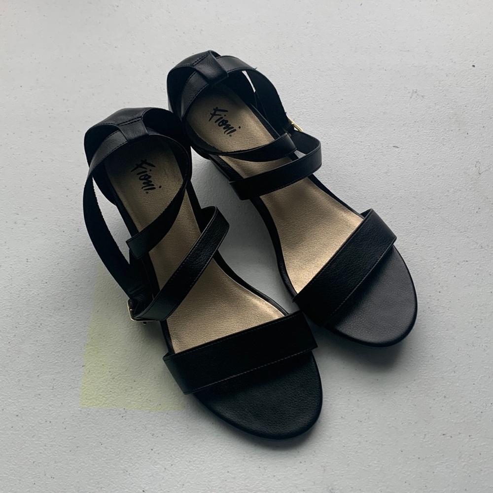 Fiona Women's sandals